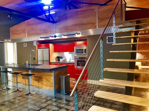 The Hangar Lofts Hotel