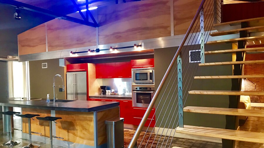 The Hangar Lofts Hotel