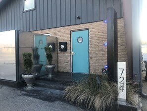 Lobby - The Hangar Lofts Hotel (Columbia)