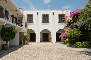 Front of property - Hotel Layseca (San Juan del Río)