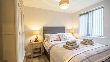 1 bedroom, iron/ironing board, Internet