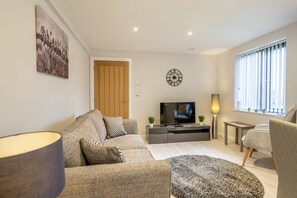 Living area - 14 St Johns Mews - sleeps 3 guests  in 1 bedroom (York)