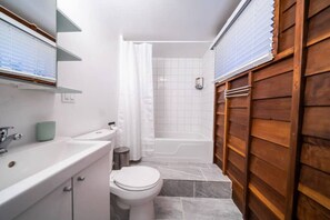 Hårføner og håndklær