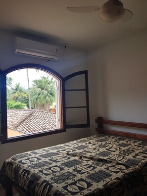 8 bedrooms, iron/ironing board, free WiFi, wheelchair access