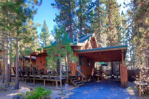 Exterior - Sky Tavern (South Lake Tahoe)