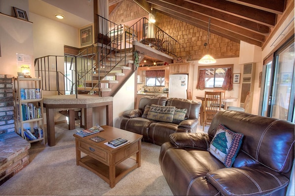 House, Multiple Beds, Hot Tub | Living room | TV, fireplace - Sky Tavern (South Lake Tahoe)