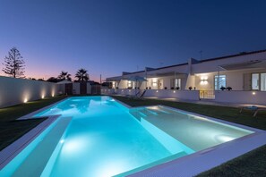 Et oppvarmet basseng