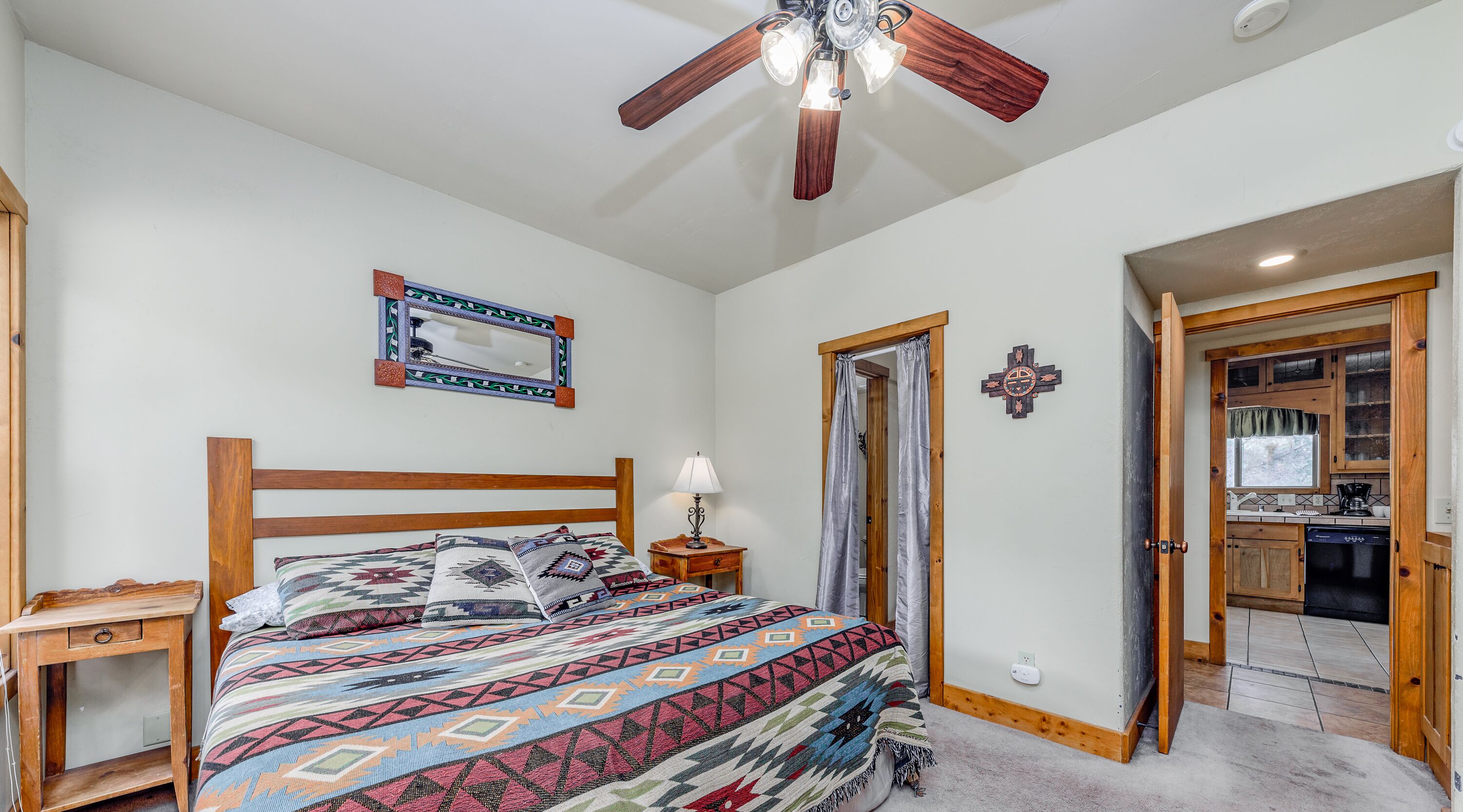 3 bedrooms, desk, free WiFi, bed sheets