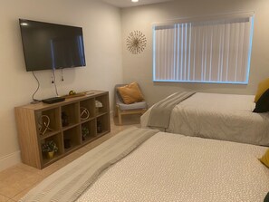 2 bedrooms, iron/ironing board, WiFi, bed sheets