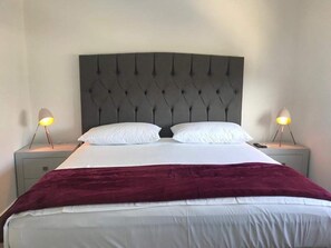 Caja de seguridad en la habitación, wifi gratis y ropa de cama 