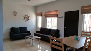 Flat-screen TV - Catania Auto (Cancun)