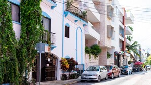 Exterior detail - Playa Centro 101 (Playa del Carmen)