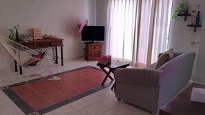 Apartment | Living area | Flat-screen TV - Playa Centro 202 (Playa del Carmen)