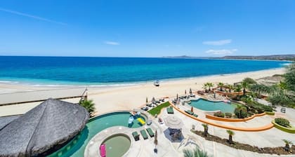 Schöne Wohnung am Wasser mit einem Schlafzimmer mit herrlichem Blick auf das Meer von Cortez
