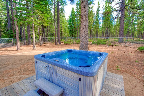 Spa - Golden Dust (South Lake Tahoe)