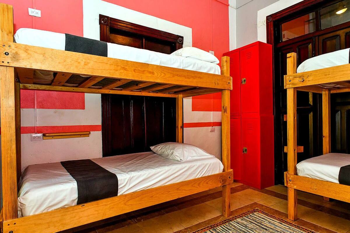 Free WiFi, bed sheets
