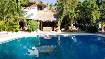 Alberca al aire libre