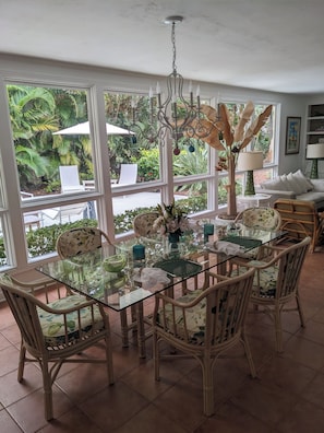 Dining - Private Beachside Oasis, 40 steps from the beach! (Vero Beach)