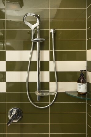 Leilighet – superior, 1 soverom (Pukeko) | Dusj på badet