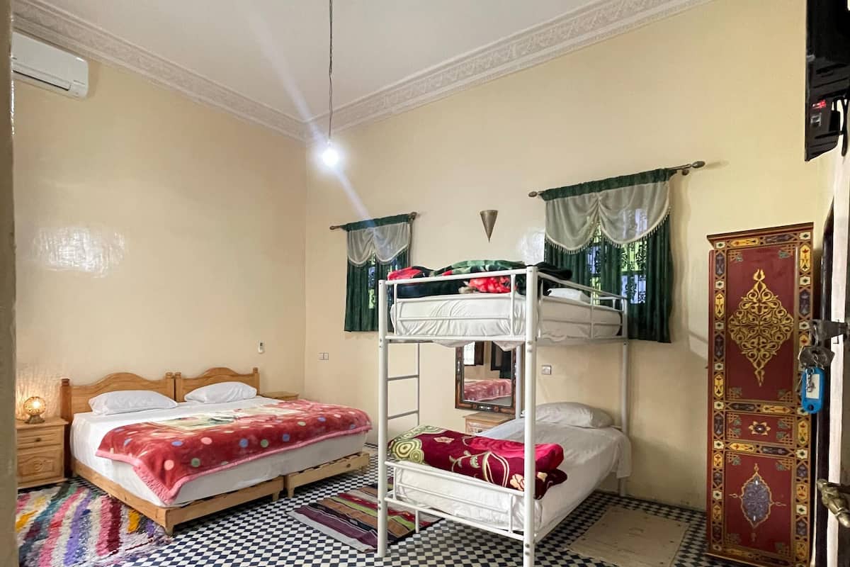 Comfort Room | Egyptian cotton sheets, premium bedding, Select Comfort beds