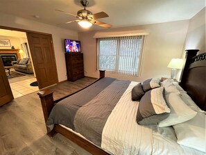 5 bedrooms, iron/ironing board, WiFi, bed sheets