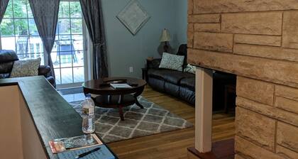 Kotona Purdue & Ross Aide