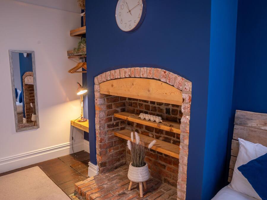 House, Private Bathroom | Lounge