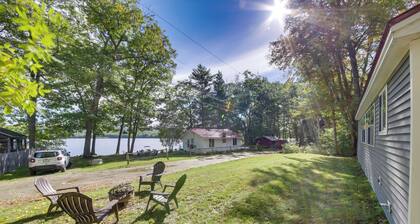Rustic Retreat Across from Lake; Family Friendly!