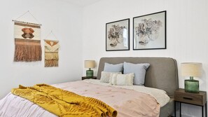 2 bedrooms, iron/ironing board, WiFi, bed sheets