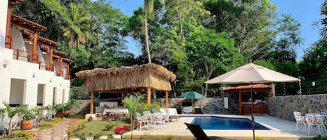 Suite Familiale | Vue sur la cour