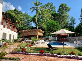 Suite familiar | Vistas al patio