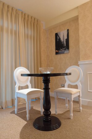 Egyptiska bomullslakan, sängtillbehör av högsta kvalitet och duntäcken