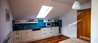Ferienwohnung Inselblick: 2 Schlafzimmer, 90qm, grosser Balkon mit See- und Bergblick