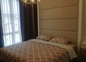 1 bedroom, WiFi - New cosy and comfortable low-rise condo with luxurious fittings (Khet Huai Khwang)