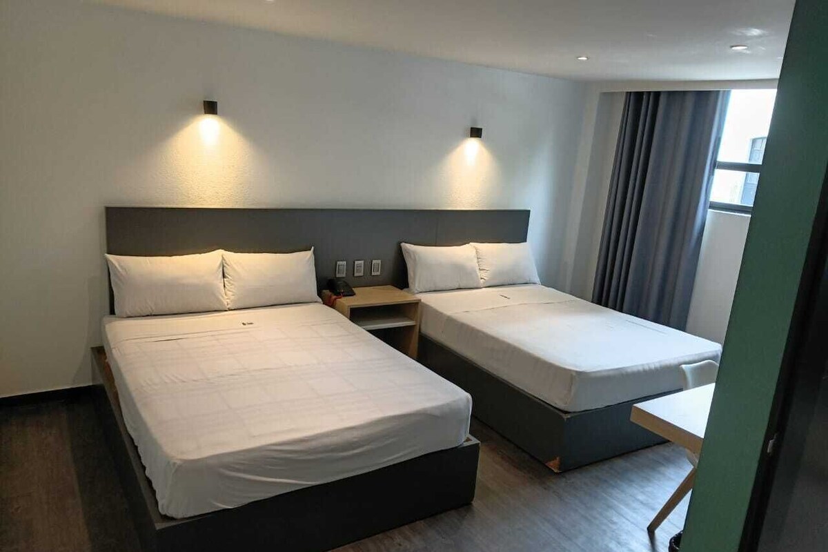 Coffres-forts dans les chambres, bureau