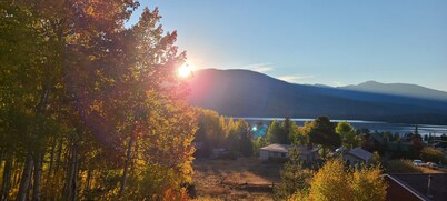 Beautiful Lake and Mountain Views with Parking for your Toys! In Grand Lake