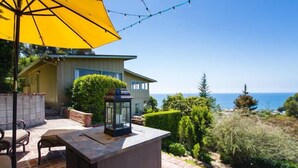 Terrace/patio - Charming Cottage with Beautiful Ocean Views (Laguna Beach)