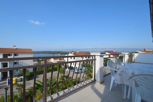 Apartment Milica for 6 people