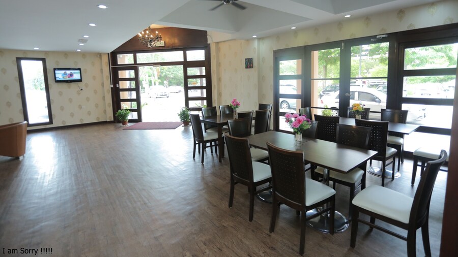 JAM Hotel near ERL Salak Tinggi Sepang