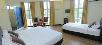 JAM Hotel near ERL Salak Tinggi Sepang