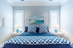 4 bedrooms, iron/ironing board, free WiFi, bed sheets - SALE~"Sunday Morning"~Heated Pool~Walk to Beach Access, Seaside~BeachGear (Seagrove Beach)