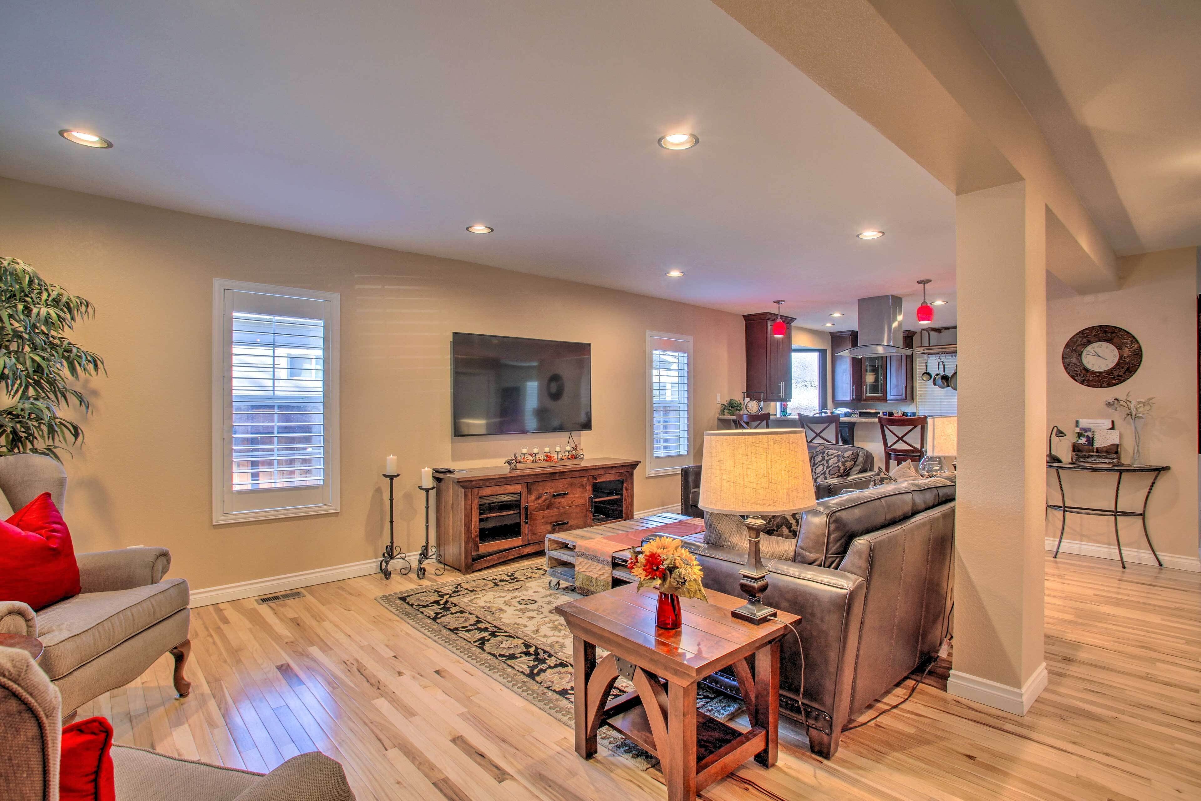 TV, lareira, DVD player