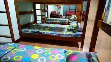 4 Schlafzimmer