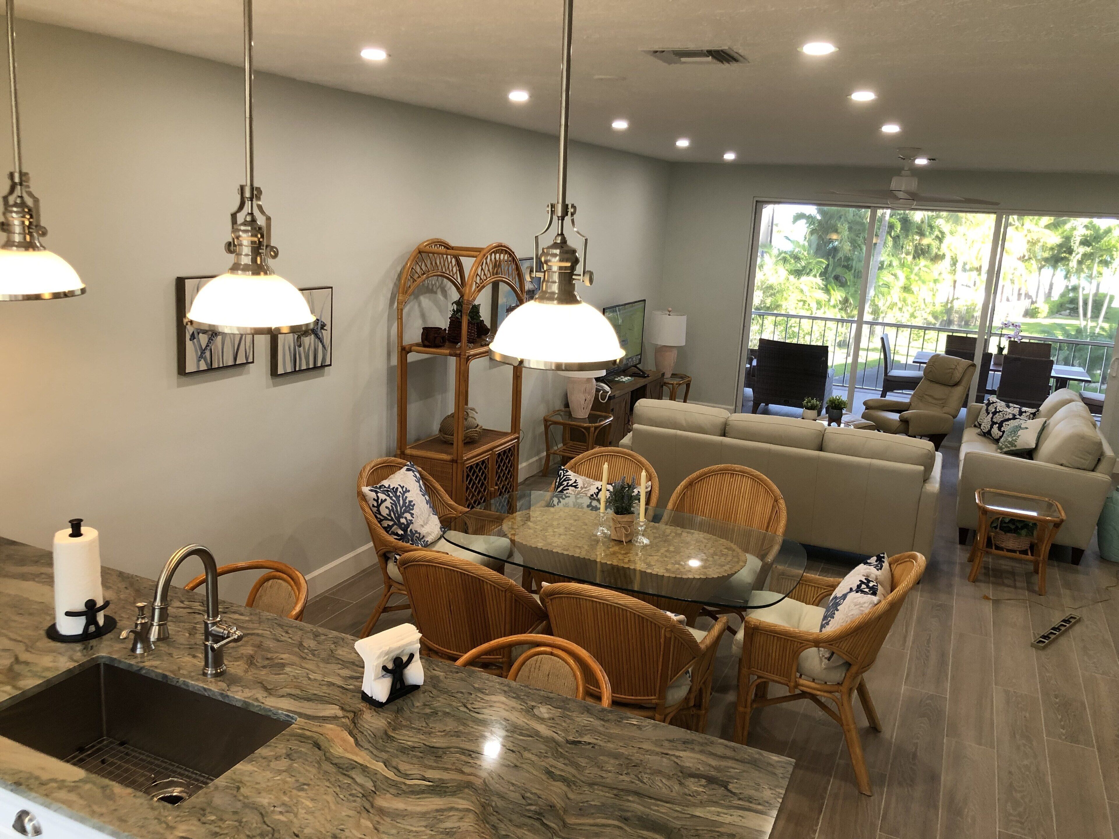 On The Beach! Large Coco Plum Beach Marathon Townhome-remodeled, Bikes, Kayaks, - Florida Keys