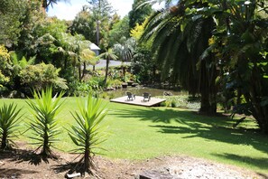 Hibiscus - 3 Bedroom Cottage | Garden view