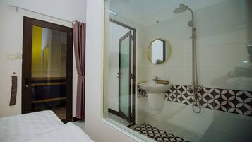 Standard Double Room | Bathroom | Shower, rainfall showerhead, hair dryer, slippers