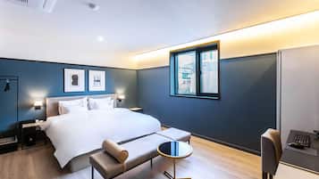 Deluxe-herbergi með tvíbreiðu rúmi | 1 svefnherbergi, míníbar, skrifborð, hljóðeinangrun