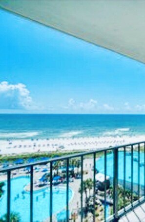 Property grounds - PROMO Edgewater Beach The BEST 2 bdrm 2 ba condo with OCEAN POOL view TOWER 1 (Panama City Beach)