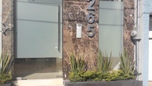 Unclassified image, 5 of 14, button - Only Suites San Juan (Guadalajara)