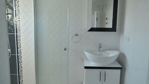 Apartment | Bathroom
